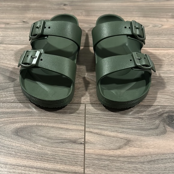 Forest Green Women’s Sandals - Size: 8 - Picture 4 of 5